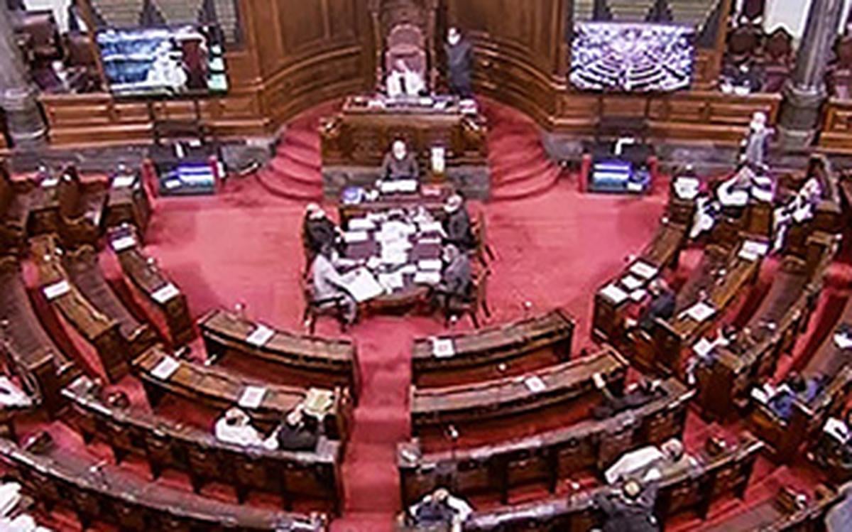 राज्यसभा में जोरदार हंगामा, 19 सांसद सस्पेन्ड