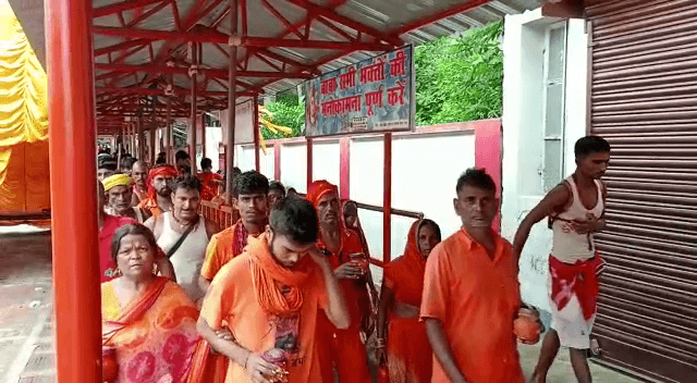 मन में विश्वास लिए चलकर बाबाधाम पहुंचे हैं बुजूर्ग श्रद्धालु