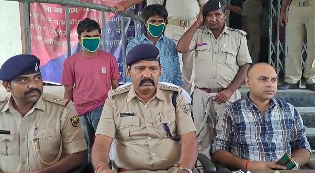 शादीशुदा महिला के थे तीन प्रेमी, जानिए फिर क्या हुआ