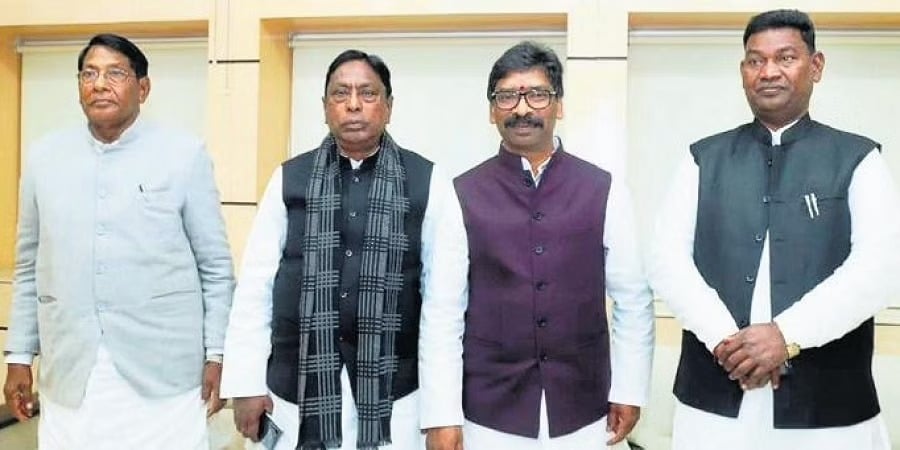 उठा पटक के बीच हेमंत कैबिनेट का हो सकता है विस्तार, लोगों को नई उम्मीद देने की कोशिश