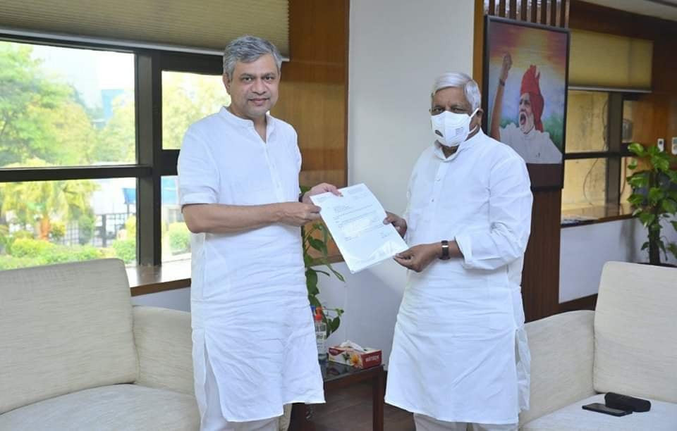 सासाराम रांची इंटरसिटी एक्सप्रेस का ठहराव हैदरनगर में होगा: सांसद वीडी राम