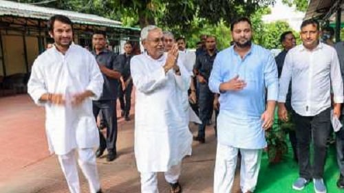 24 अगस्त को बहुमत साबित करेंगे नीतीश कुमार, किस पार्टी को कितने मंत्री पद मिलेंगे, जानिए