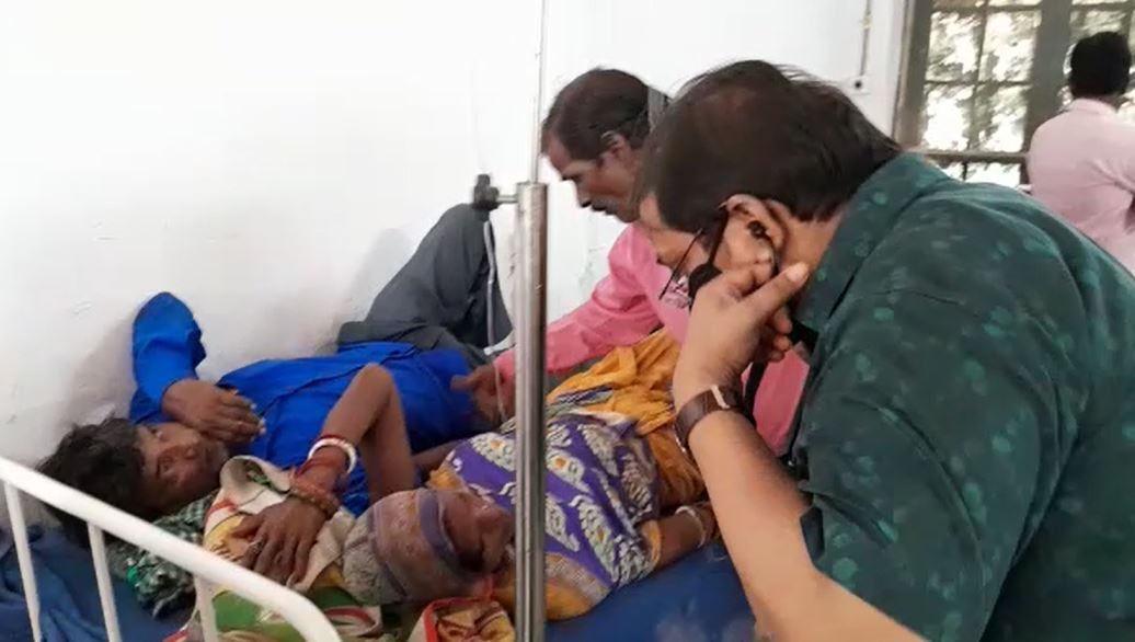 गोसाईं पूजा में गए थे खाना खाने,  हुए फूड प्वाइजनिंग के शिकार