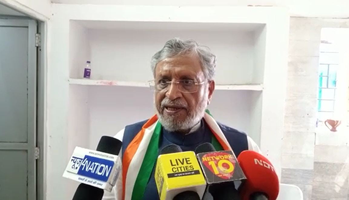 नीतीश की बेवफाई से बौखलायी भाजपा, 10 लाख युवाओं को सरकारी नौकरी देने के मुद्दे पर करेगी जनांदोलन