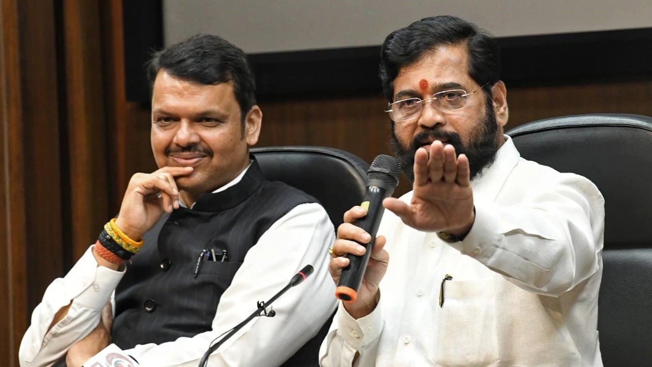 महाराष्ट्र सरकार में मंत्रियों के बीच हुआ विभागों का बंटवारा, देखिए पूरी लिस्ट