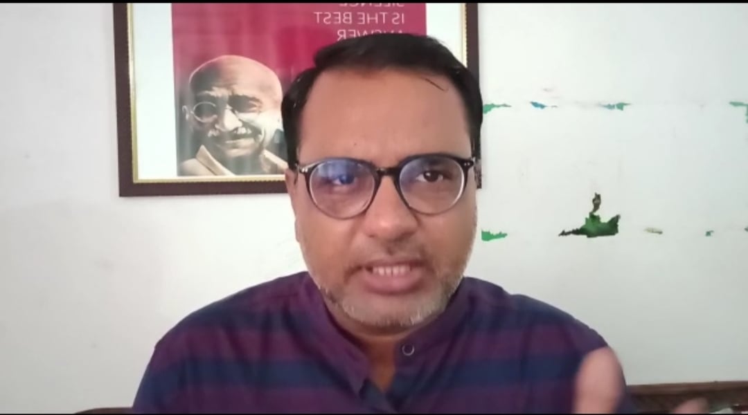 मंत्रियों की अपेक्षित संख्या नहीं होने से रूष्ट कांग्रेसियों पर भाजपा ने कसा तंज, कहा आगे आगे देखिए होता है क्या