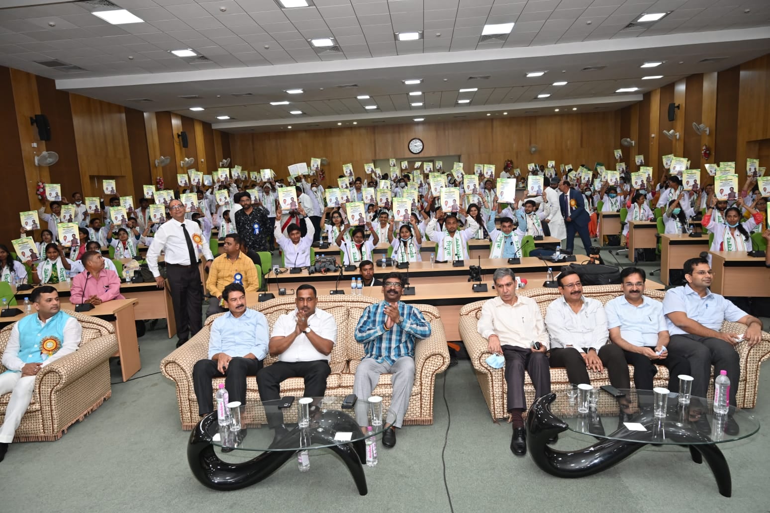 नियुक्ति पत्र  मिलने के बाद क्या बोले आयुष चिकित्सक, पढ़िये