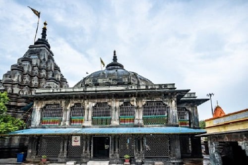 मंत्री इसराइल मंसूरी के प्रवेश के बाद गया के विष्णुपद मंदिर के गर्भगृह का हुआ शुद्धिकरण