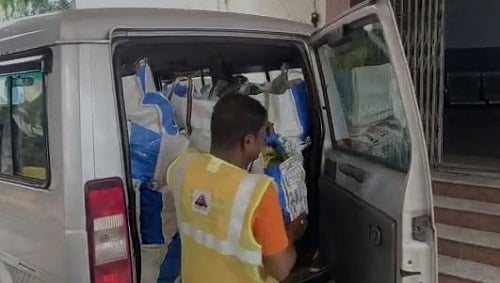 जमशेदपुर में बाढ़ पीड़ितों को राहत, 400 से अधिक परिवारों को दिया गया राशन