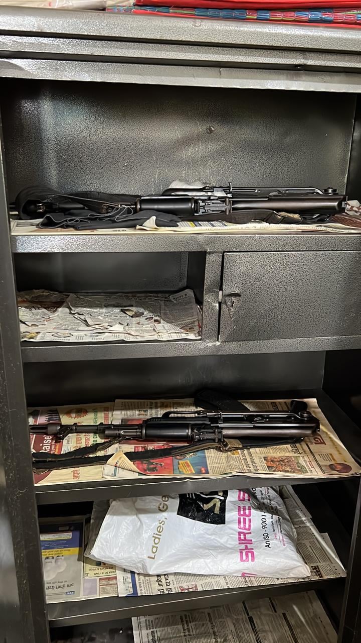 BREAKING :  प्रेम प्रकाश के आवास पर दो Ak 47  बरामद मामले में दो जवान निलंबित