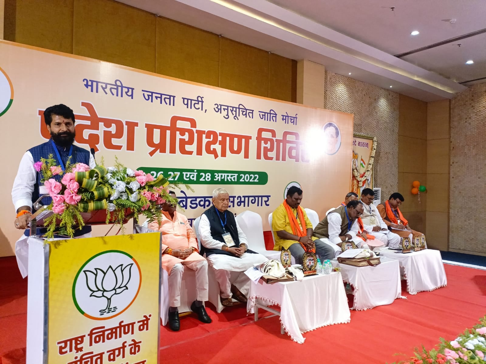 सांसद पीएन सिंह ने धनबाद में मुख़्यमंत्री को क्या सलाह दी ,आप भी जानिए