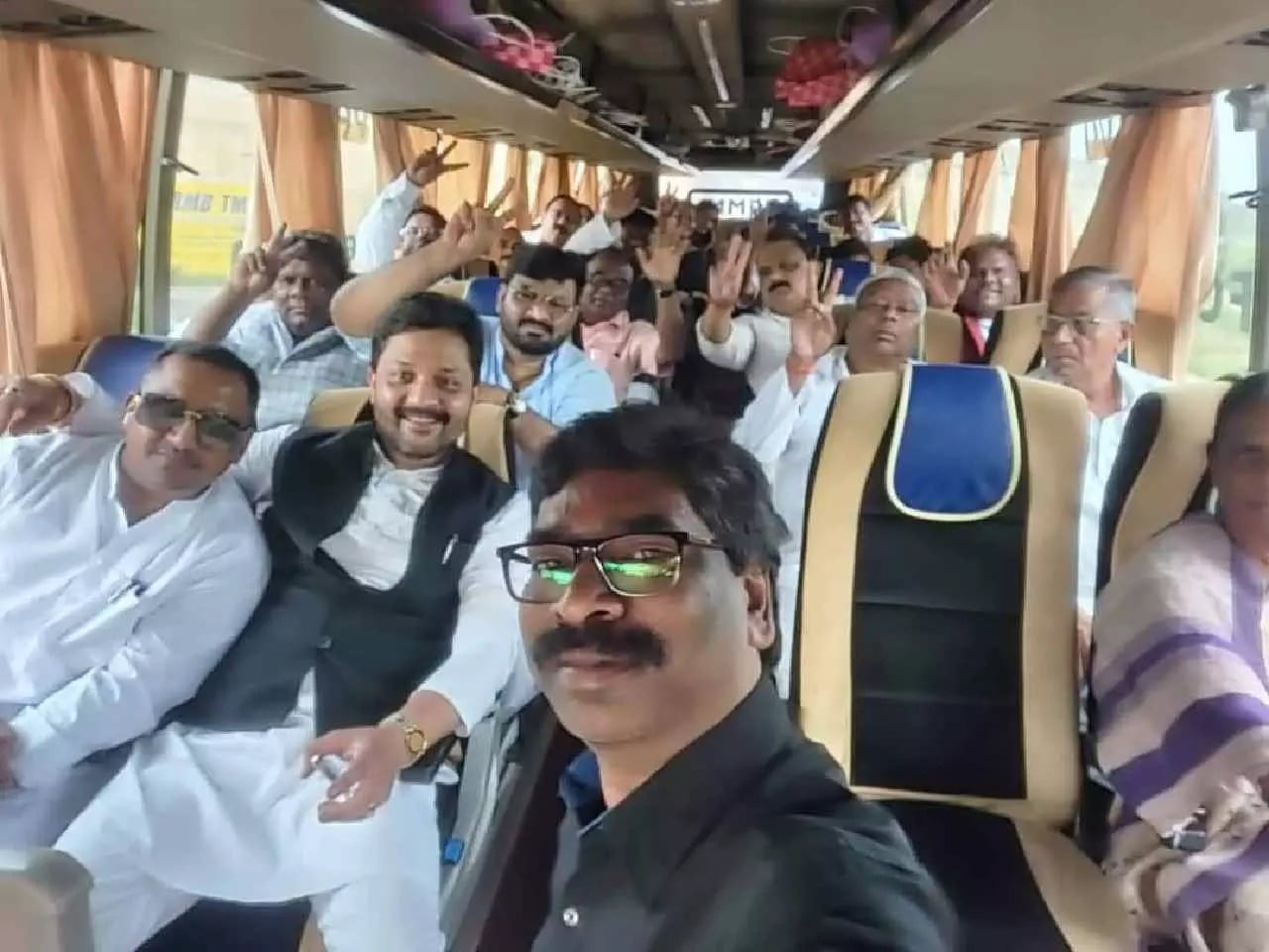 अगले दो दिनों तक मौज-मस्ती में बीतेगी UPA विधायकों की लाइफ, रिज़ॉर्ट से तय होगी झारखंड की राजनीति