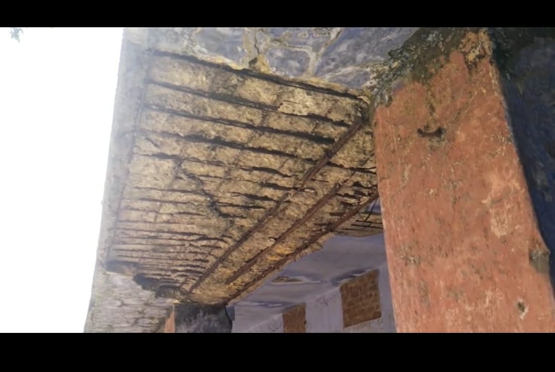 शिक्षा के नाम पर बच्चों की जान से खिलवाड़, जानिए क्या है मामला