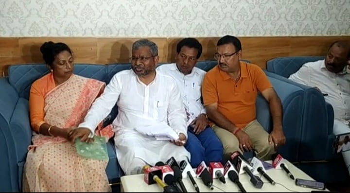 भाजपा हमेशा आदिवासियों का मुद्दा उठाती है, जबकि सीएम हेमंत आदिवासी का खेलते है कार्ड : बाबूलाल