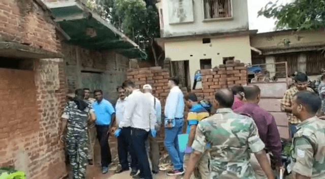 पेट्रोल कांड पर जांच तेज,  सीआईडी फिंगरप्रिंट और फोरेंसिक की 10 सदस्यीय टीम पहुंची अंकिता के घर