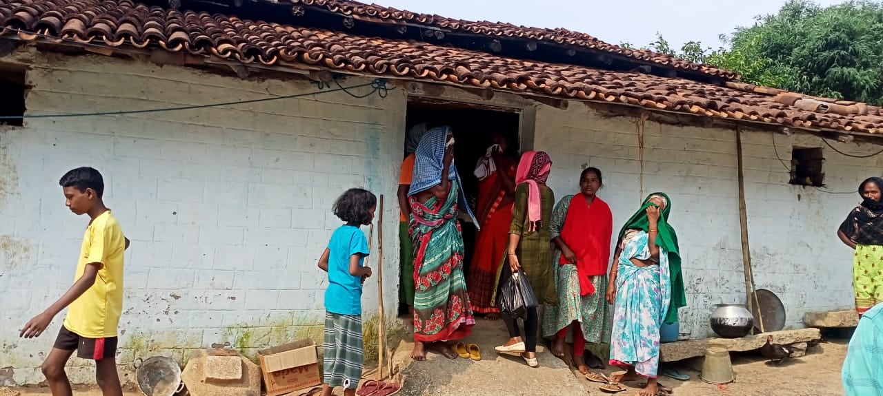 शहीद मेला देख कर घर लौट रहे तीन युवकों की मौत, गांव में मातम का माहौल