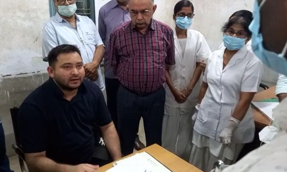 तेजस्वी यादव ने स्वास्थ्य विभाग के सभी बड़े अधिकारियों की बुलाई हाई लेवल मीटिंग, जानिए क्या है वजह