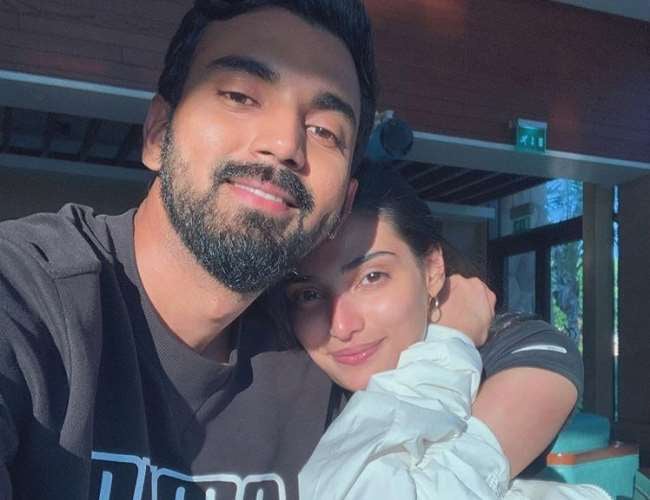 तीन सालों का साथ, अब जुड़ेगा बंधन! अथिया और राहुल के घर जल्द बैंड बाजा बारात