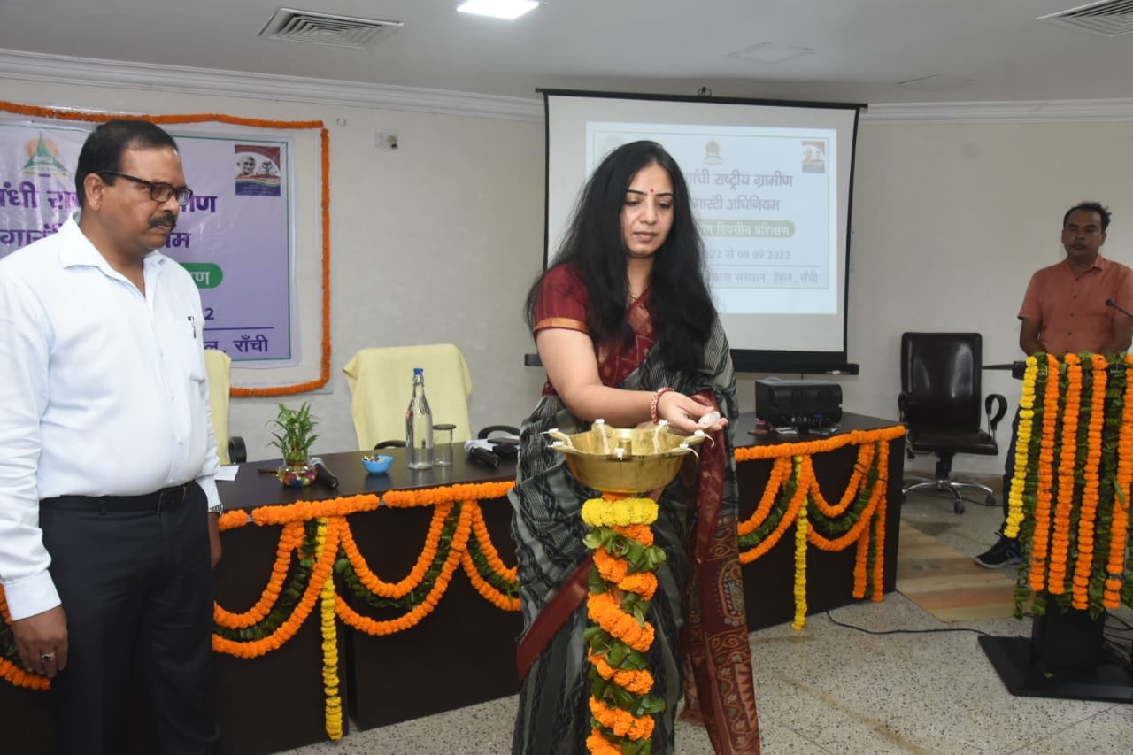 लोकपाल की निष्पक्षता ही उसे संस्था का रूप देती है: मनरेगा आयुक्त