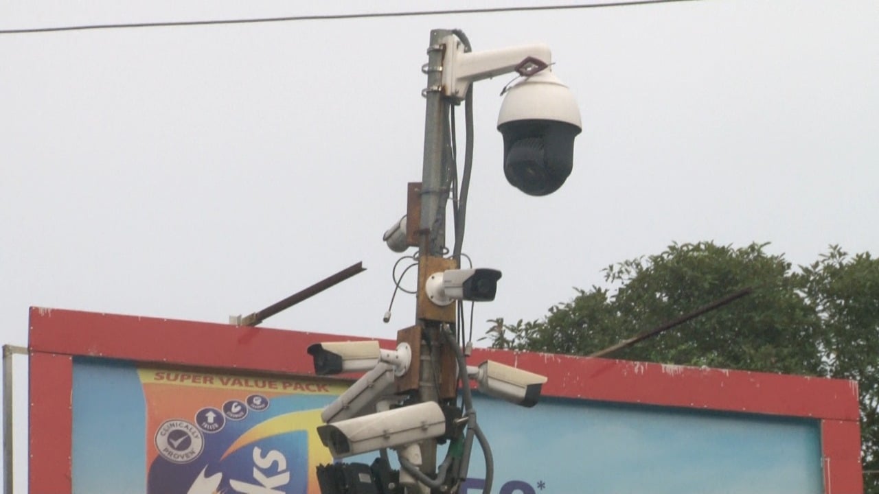 धनबाद में बढ़ते अपराध, सड़क पर लगे हांफते सीसीटीवी कैमरे