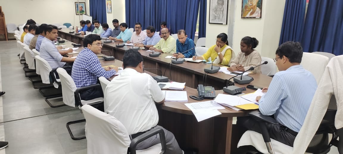 रांची डीसी ने दुर्गा पूजा को देखते हुए प्रशासनिक तैयारी के दिये निर्देश, जानिये क्या कहा