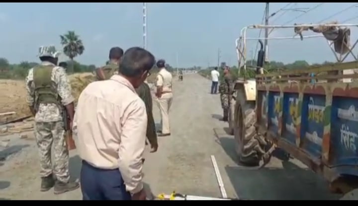 रेलवे लाइन निर्माण कार्य करा रहे इंजीनियर को अपराधियों नेे मारी गोली, लोगों में दहशत