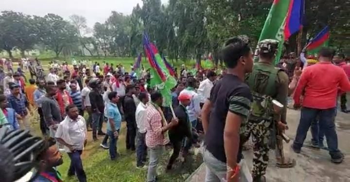 गुंडे पाल रहा कॉलेज प्रबंधन : चंद्रप्रकाश चौधरी