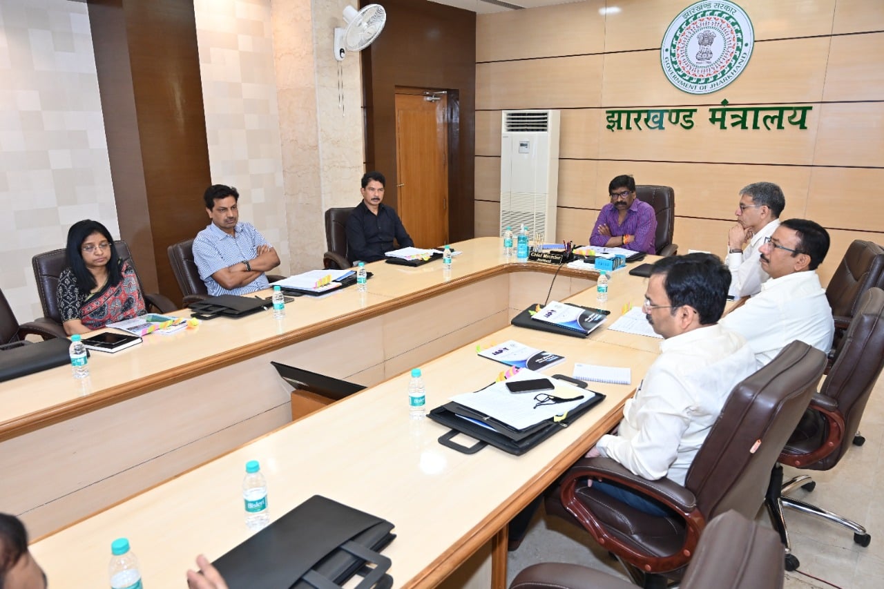 19 सितंबर को मुख्यमंत्री हेमंत सोरेन ने बुलाई सभी DC की बैठक, जानिए क्या है एजेंडा