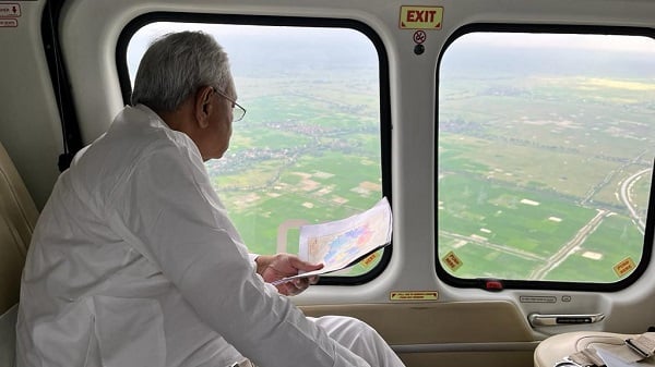 CM नीतीश कुमार ने हवाई सर्वेक्षण कर सूखे की स्थिति का लिया जायजा