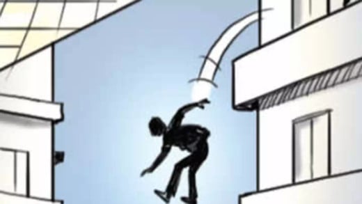 JSCA स्टेडियम के एक कोच बादल ने चौथे तल्ले से लगायी छलांग, हालत नाज़ुक