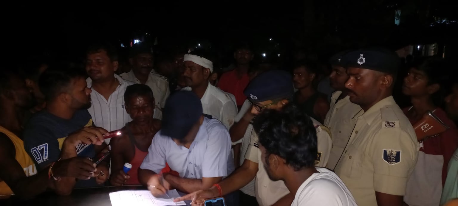 मोकामा में स्कार्पियो ने युवक को कुचला, मौके पर मौत, आक्रोशित लोगों ने सड़क किया जाम