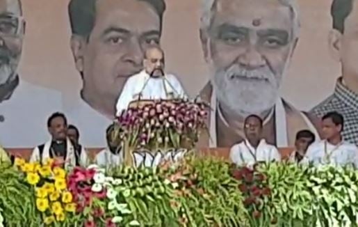 सीमांचल में लालू और नीतीश पर गरजे गृह मंत्री अमित शाह, बोले – डरने की जरूरत नहीं, केंद्र में नरेंद्र मोदी बैठे हैं