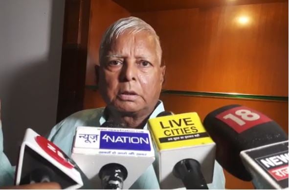 बोले लालू, बिहार की सत्ता से बेदखल होने से पगला गए हैं अमित शाह