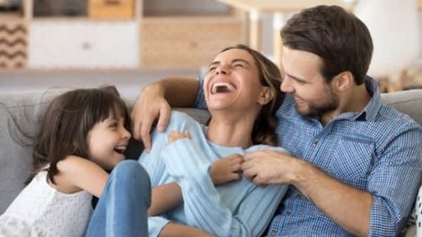 क्या आपने कभी सोचा है कि कोई हंसता क्यों है, शायद नहीं! तो जानिए इसके पीछे का विज्ञान