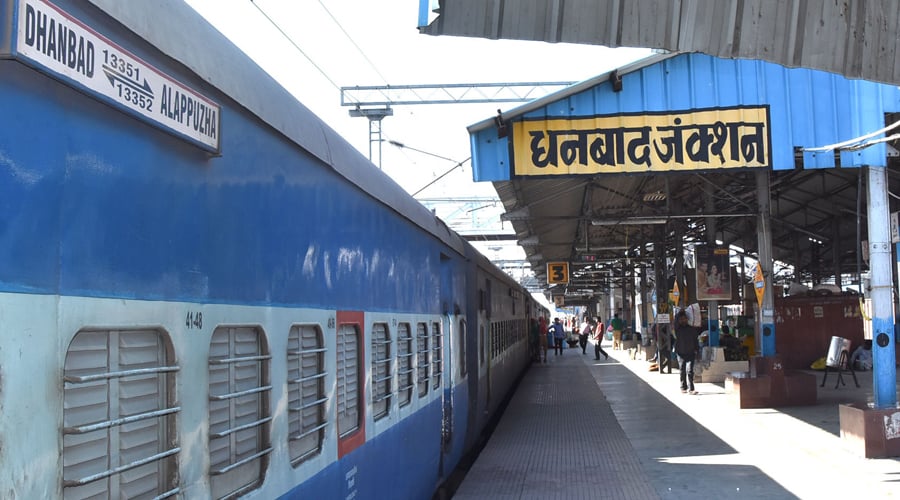 धनबाद और सीतामढ़ी के बीच चलेगी पूजा स्पेशल ट्रेन ,जानिए क्या है टाइमिंग