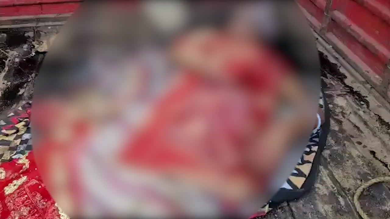 फंदे से झूलता मिला महिला का शव, हत्या की आशंका