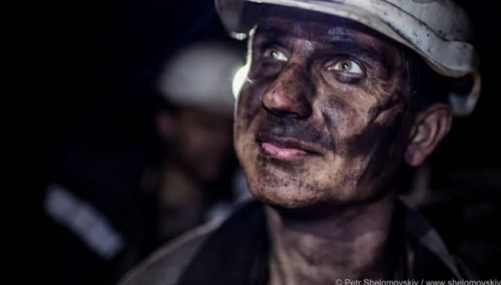 ठेका कर्मियों का क्या है कसूर हुजूर, जानिए कोयलांचल में क्यों उठ रही आवाज़