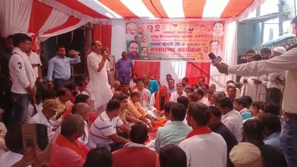 सासाराम: सम्राट अशोक के लिए लड़ाई लड़ रहे सम्राट चौधरी, मजार के खिलाफ बैठे धरने पर