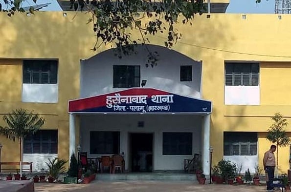 BIG BREAKING: ठनका गिरने से मवेशी चरा कर लौट रहे तीन किसान की मौत