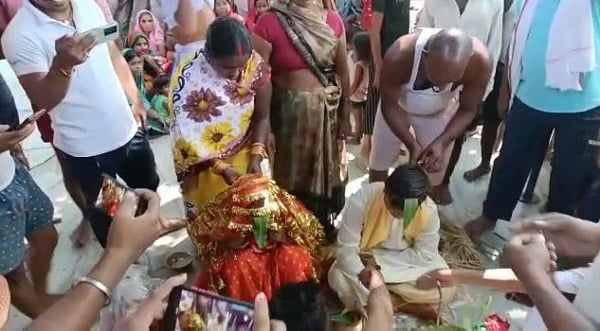 जहानाबाद में रंगे हाथ पकड़े गए प्रेमी-प्रेमिका, गांव वालों ने दिलवा दिए सात फेरे