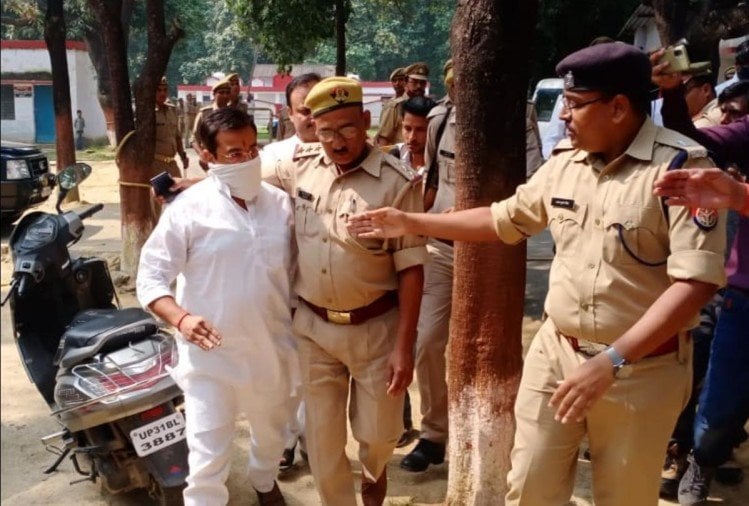 12 घंटे की लंबी पूछताछ के बाद आशीष मिश्रा गिरफ्तार, पूछताछ में सहयोग नहीं करने का आरोप