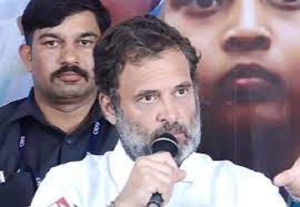 सावरकर अंग्रेजों के लिए करते थे काम, RSS भी था साथ : राहुल गांधी