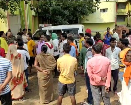 आंगनबाड़ी सहायिका ने अपने तीन बच्चों के साथ कुएं में कूद कर दी जान, पति के साथ आपसी विवाद का शक