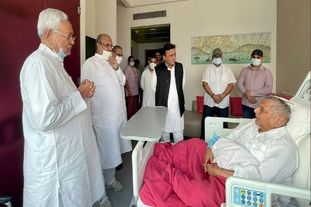 मुलायम सिंह के निधन पर बिहार में एक दिन का राजकीय शोक, मुख्यमंत्री नीतीश कुमार समेत बिहार के सभी नेताओं ने किया शोक प्रकट