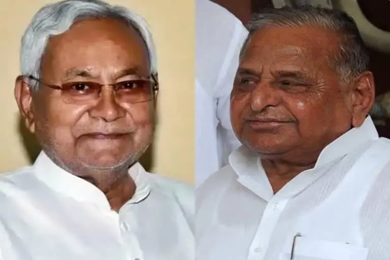 मुख्यमंत्री नीतीश कुमार सैफई के लिए हुए रवाना, दिवंगत मुलायम सिंह यादव को देंगे श्रद्धांजलि