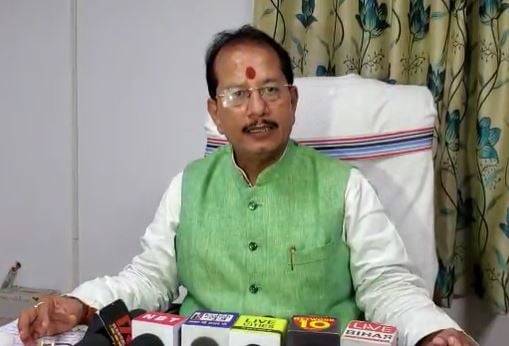 बिहार में डेंगू का कहर जारी: नेता प्रतिपक्ष बोले, जनता कराह रही है लेकिन स्वास्थ्य मंत्री को कोई मतलब नहीं