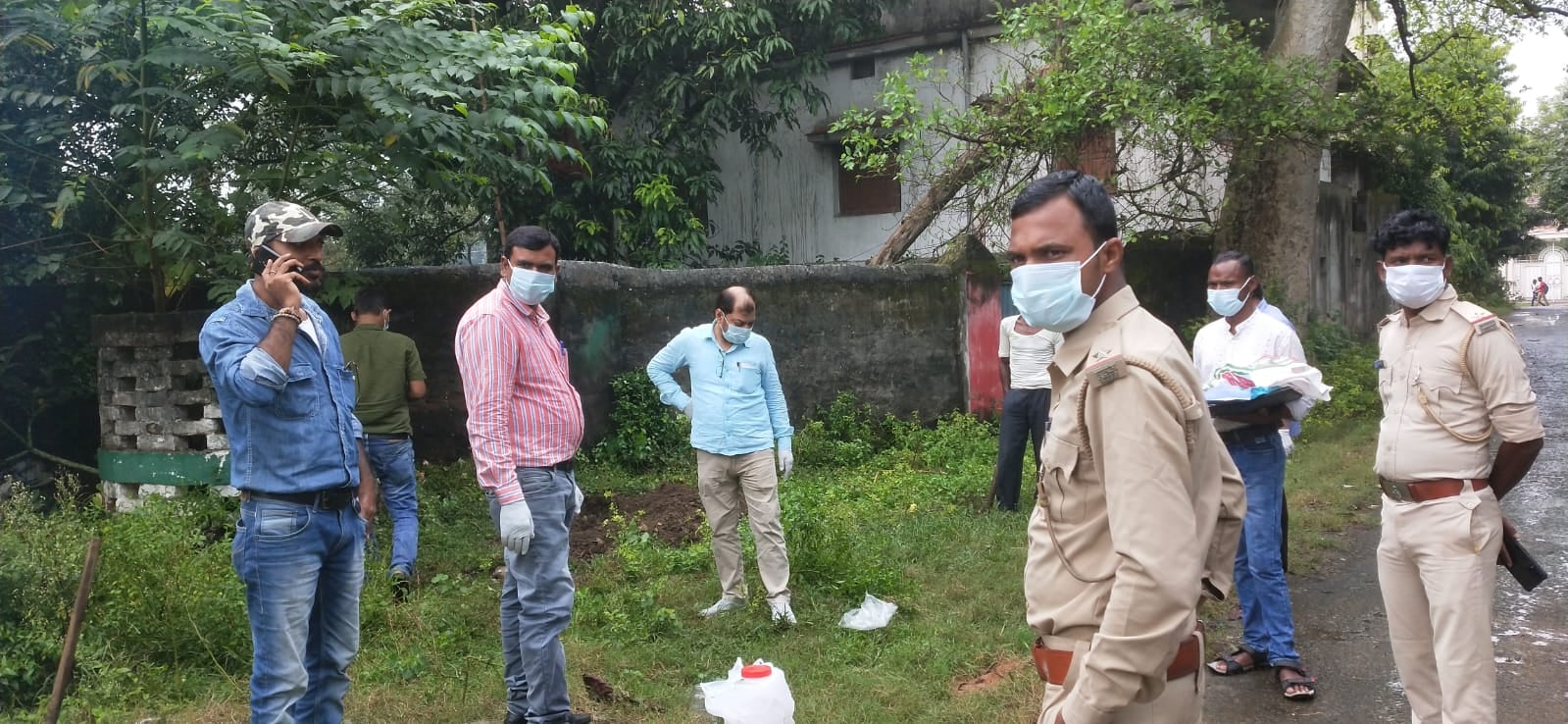 DHANBAD: बन्दर के 'भूत' का कमाल देखिये ,ऐसे दिला रहा वन विभाग को सजा