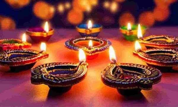 Diwali Special : दिपावली से पहले घर में कर लें ये काम, होगी पैसों की बारिश