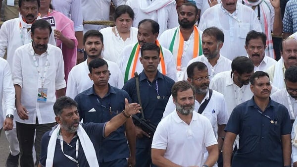 भारत जोड़ो यात्रा : Congress के 4 कार्यकर्ताओं को लगा करंट, सभी अस्पताल में भर्ती
