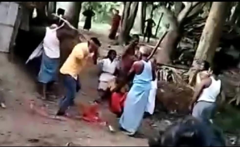 आपसी विवाद में दो पक्षों के बीच खूनी संघर्ष, खूब चले लाठी और डंडे